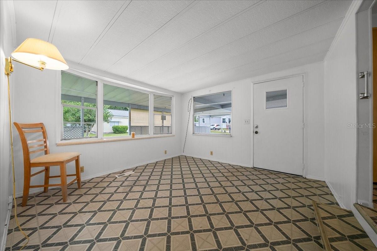 OAK PARK VILLAGE - Residential