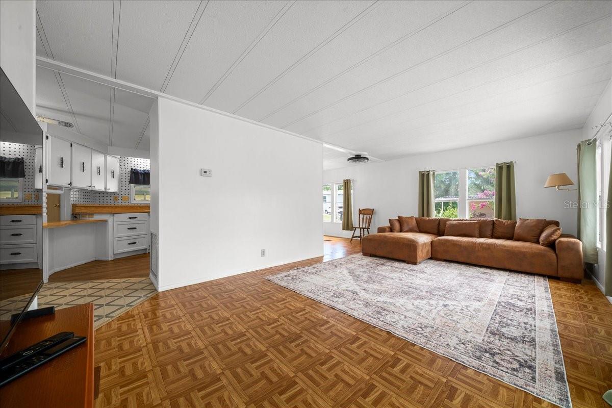 OAK PARK VILLAGE - Residential