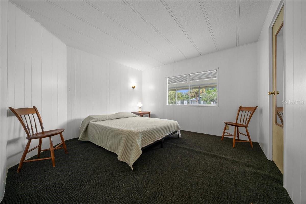 OAK PARK VILLAGE - Residential