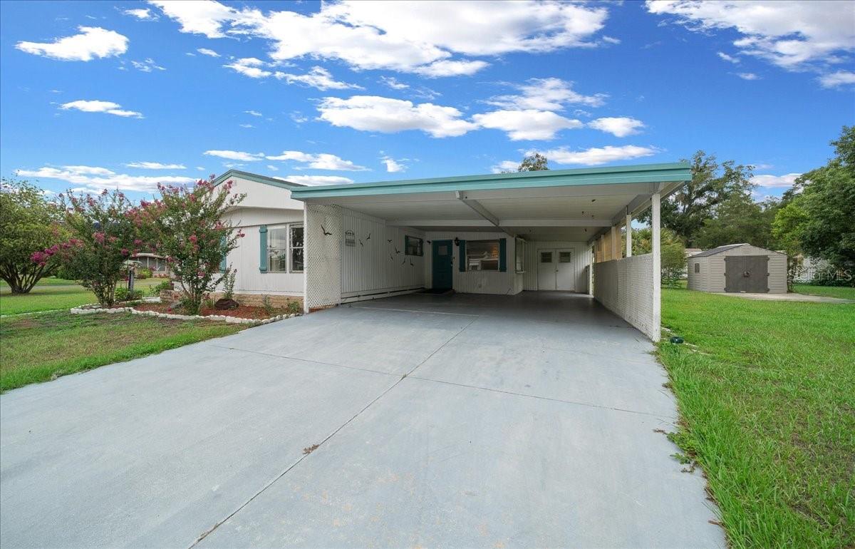 OAK PARK VILLAGE - Residential