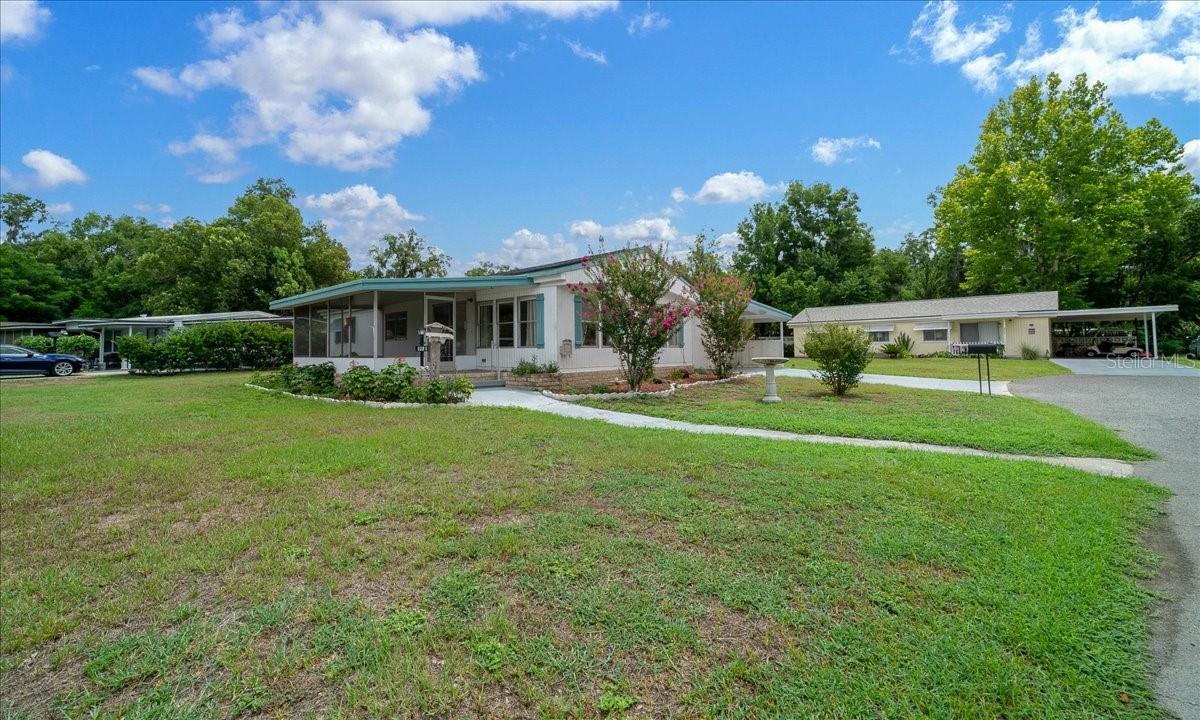 OAK PARK VILLAGE - Residential