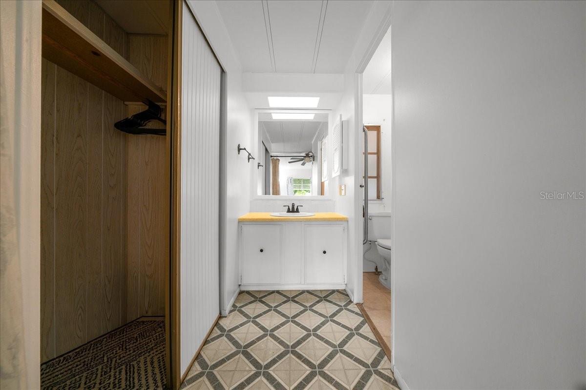 OAK PARK VILLAGE - Residential