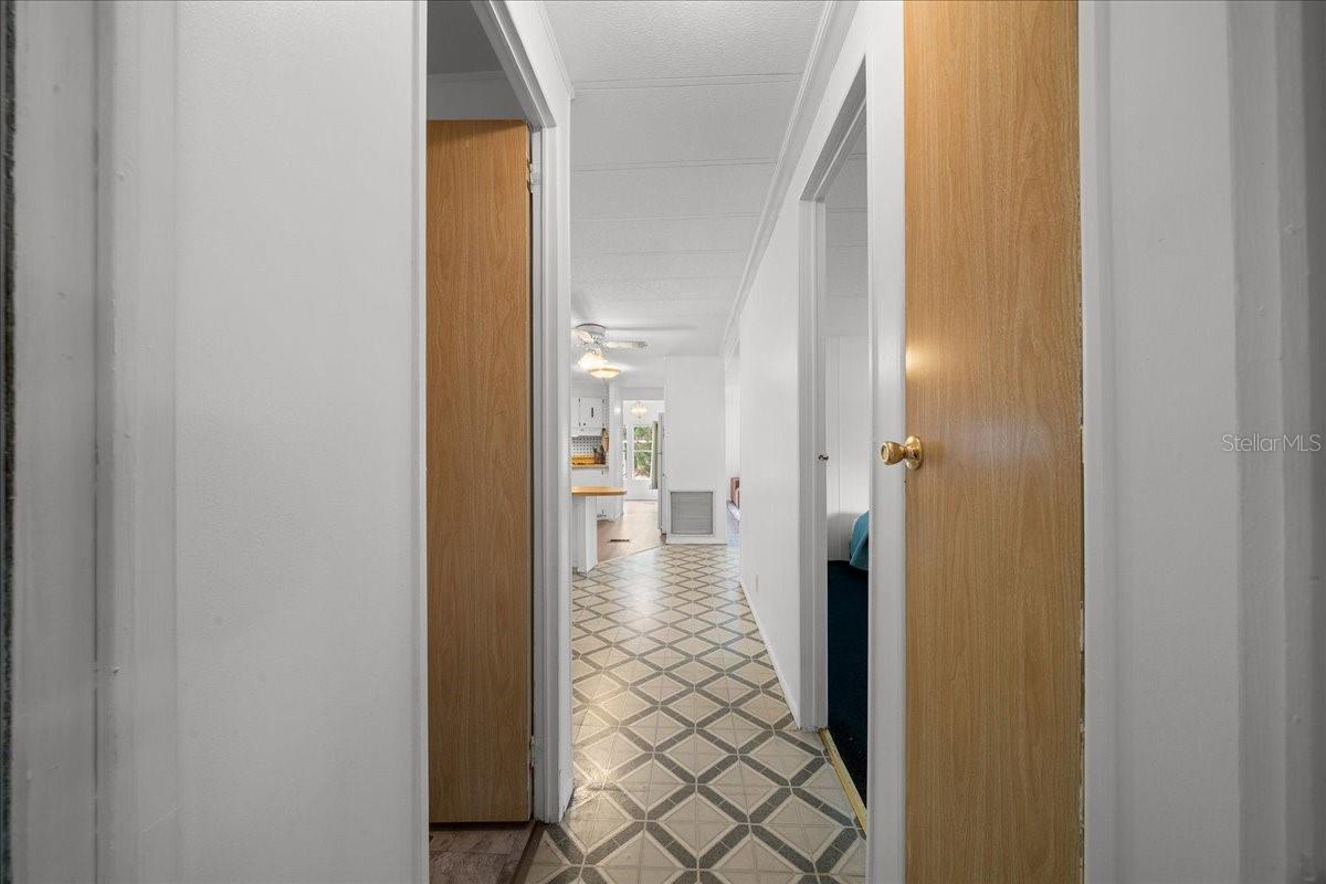 OAK PARK VILLAGE - Residential