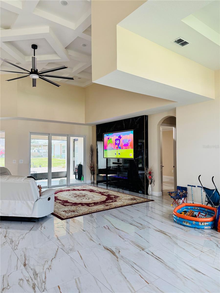 LAKE JESSIE OR CARRS J A - Residential