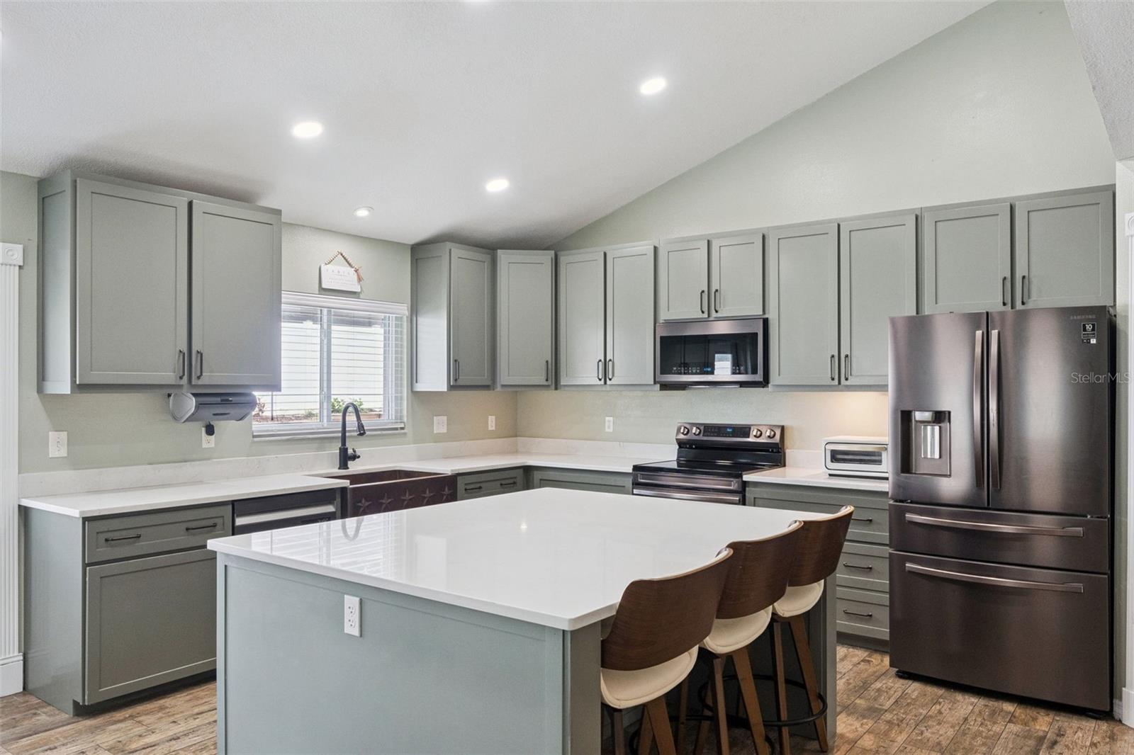 ALAFAYA WOODS PH 10 - Residential