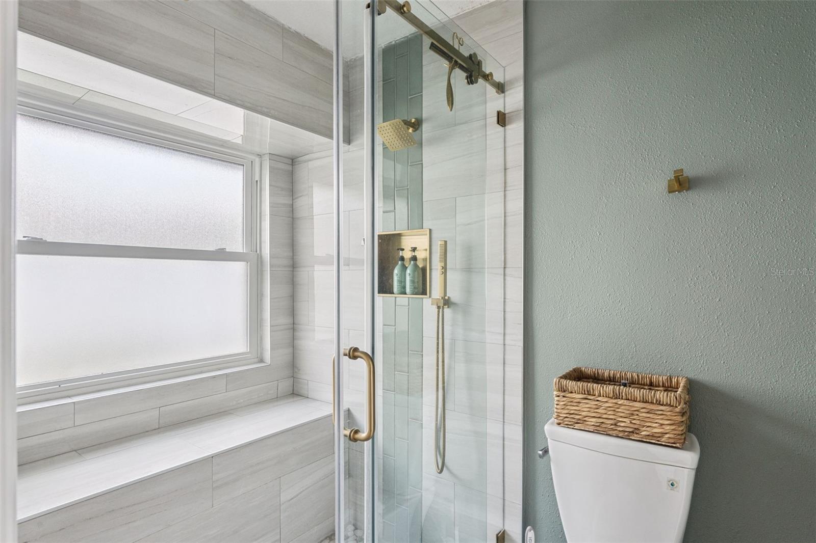 ALAFAYA WOODS PH 10 - Residential