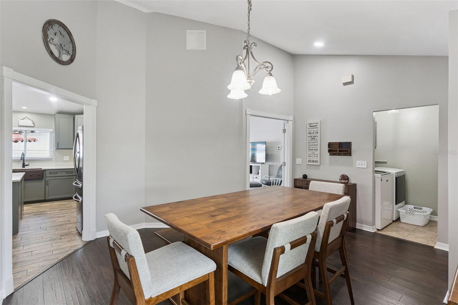 ALAFAYA WOODS PH 10 - Residential