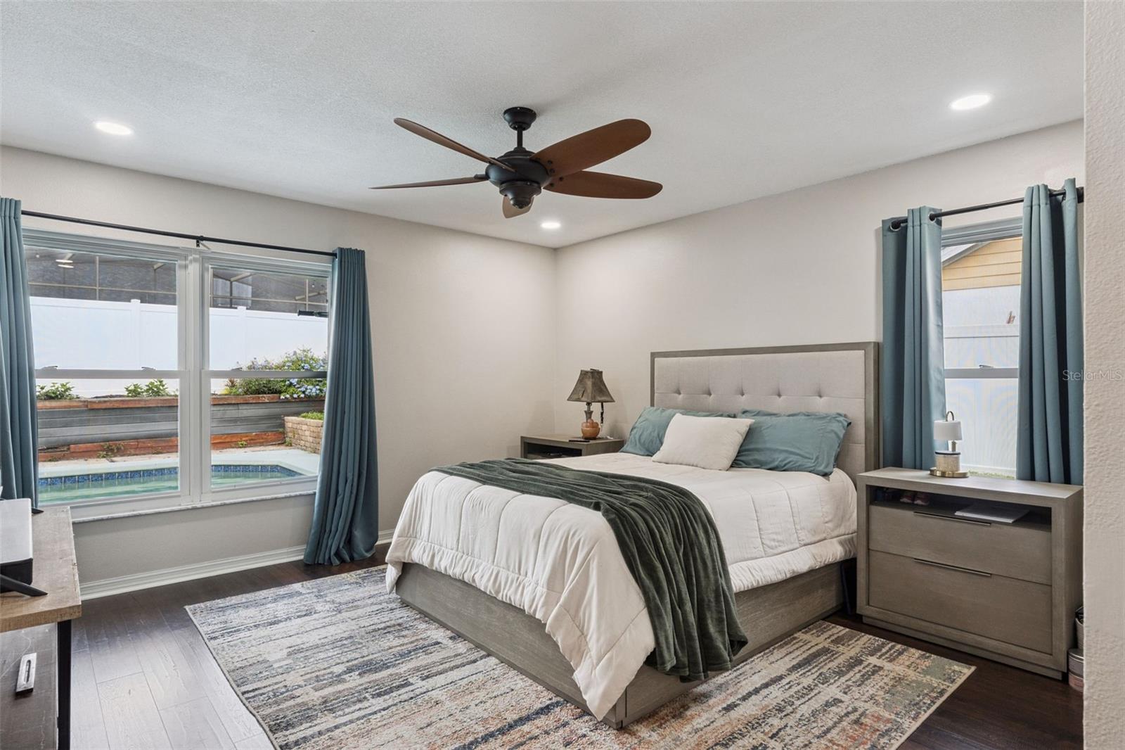 ALAFAYA WOODS PH 10 - Residential