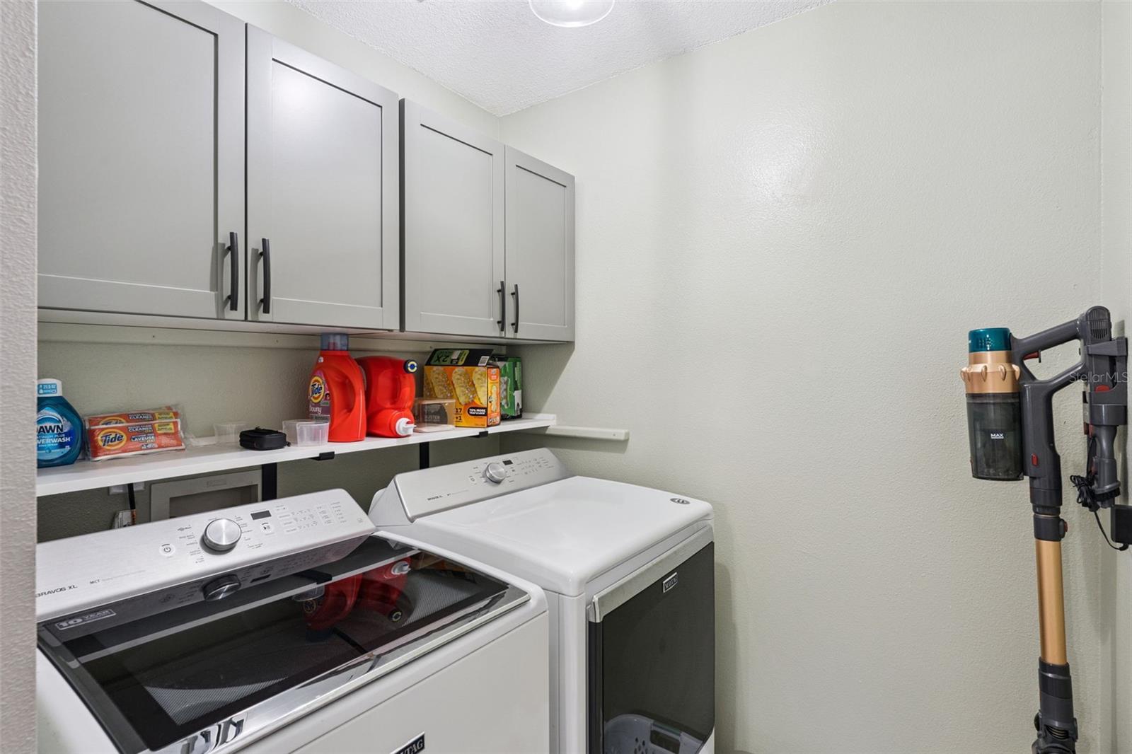 ALAFAYA WOODS PH 10 - Residential
