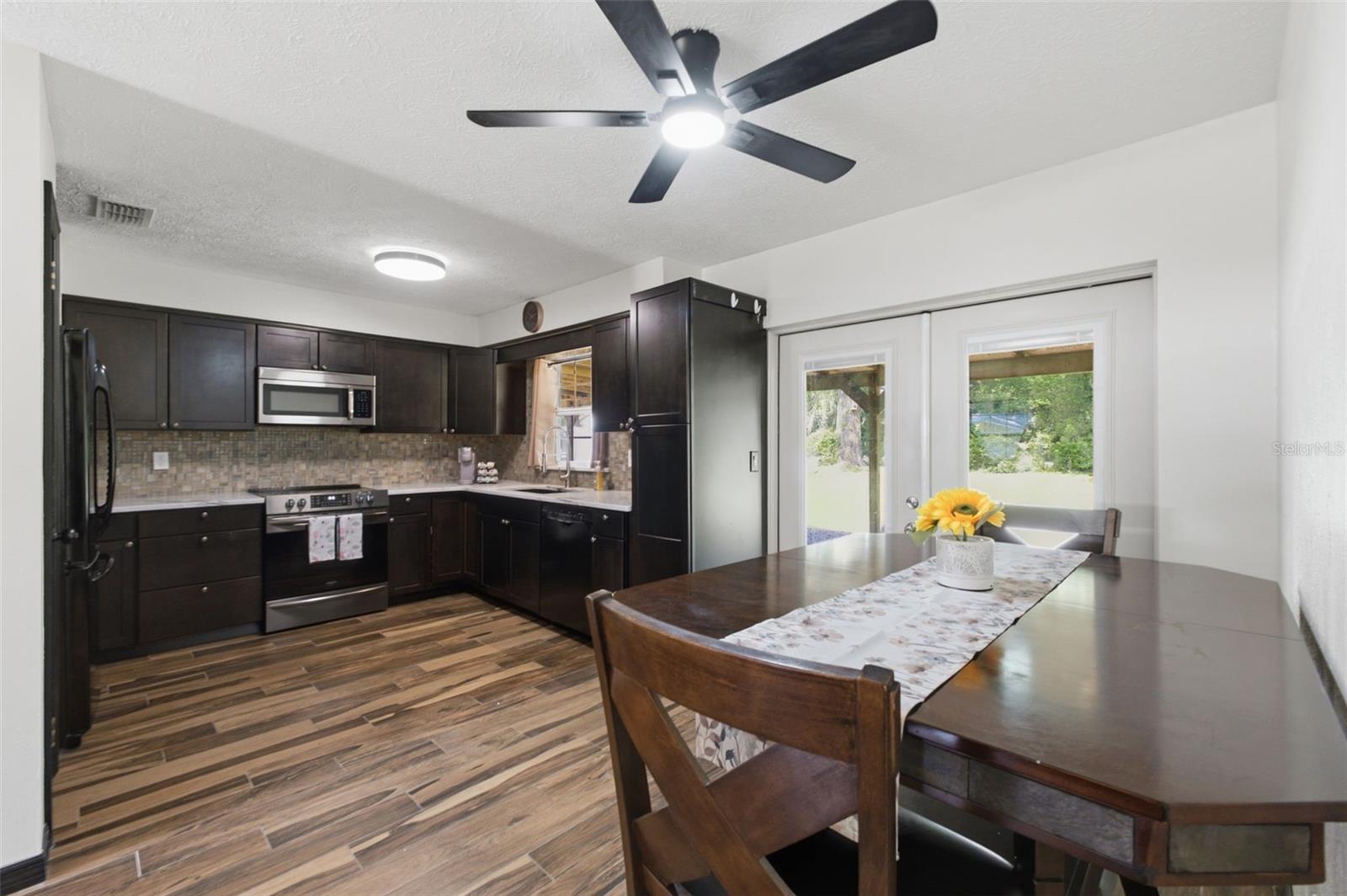 OCALA PARK ESTATE - Residential