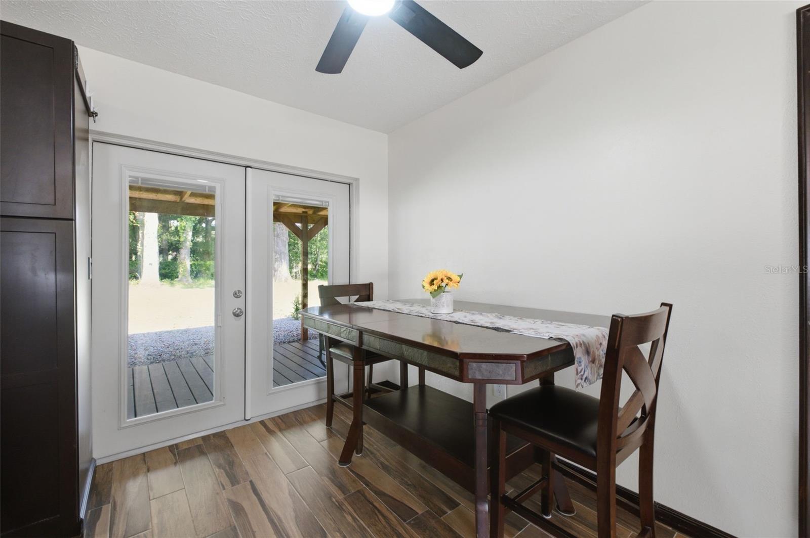 OCALA PARK ESTATE - Residential