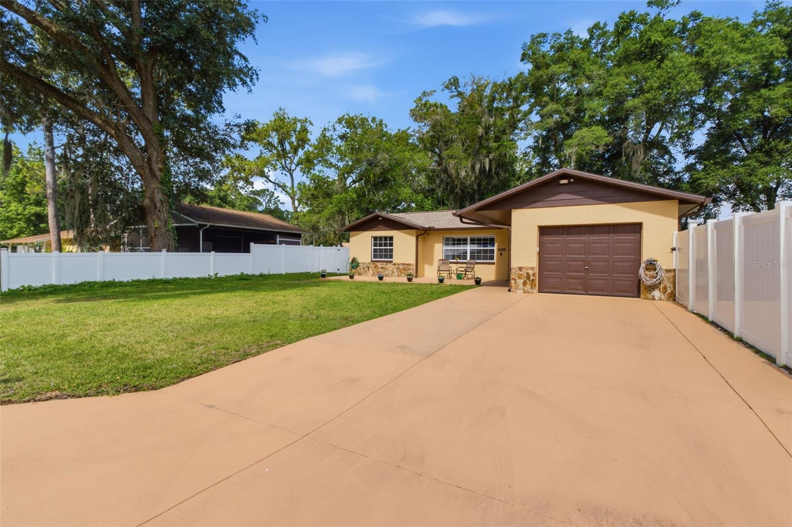 OCALA PARK ESTATE - Residential