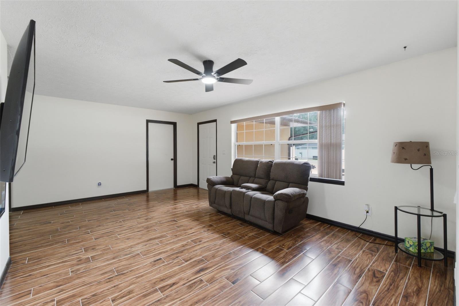 OCALA PARK ESTATE - Residential
