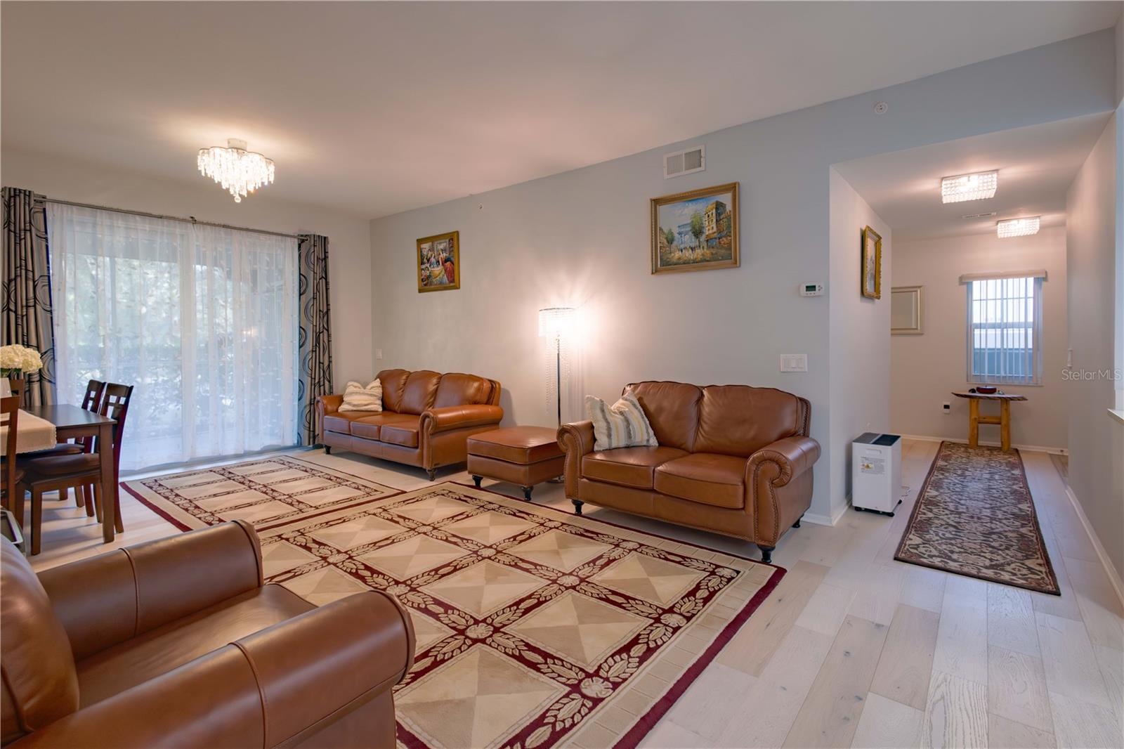 PLAZA DE FLORES - Residential