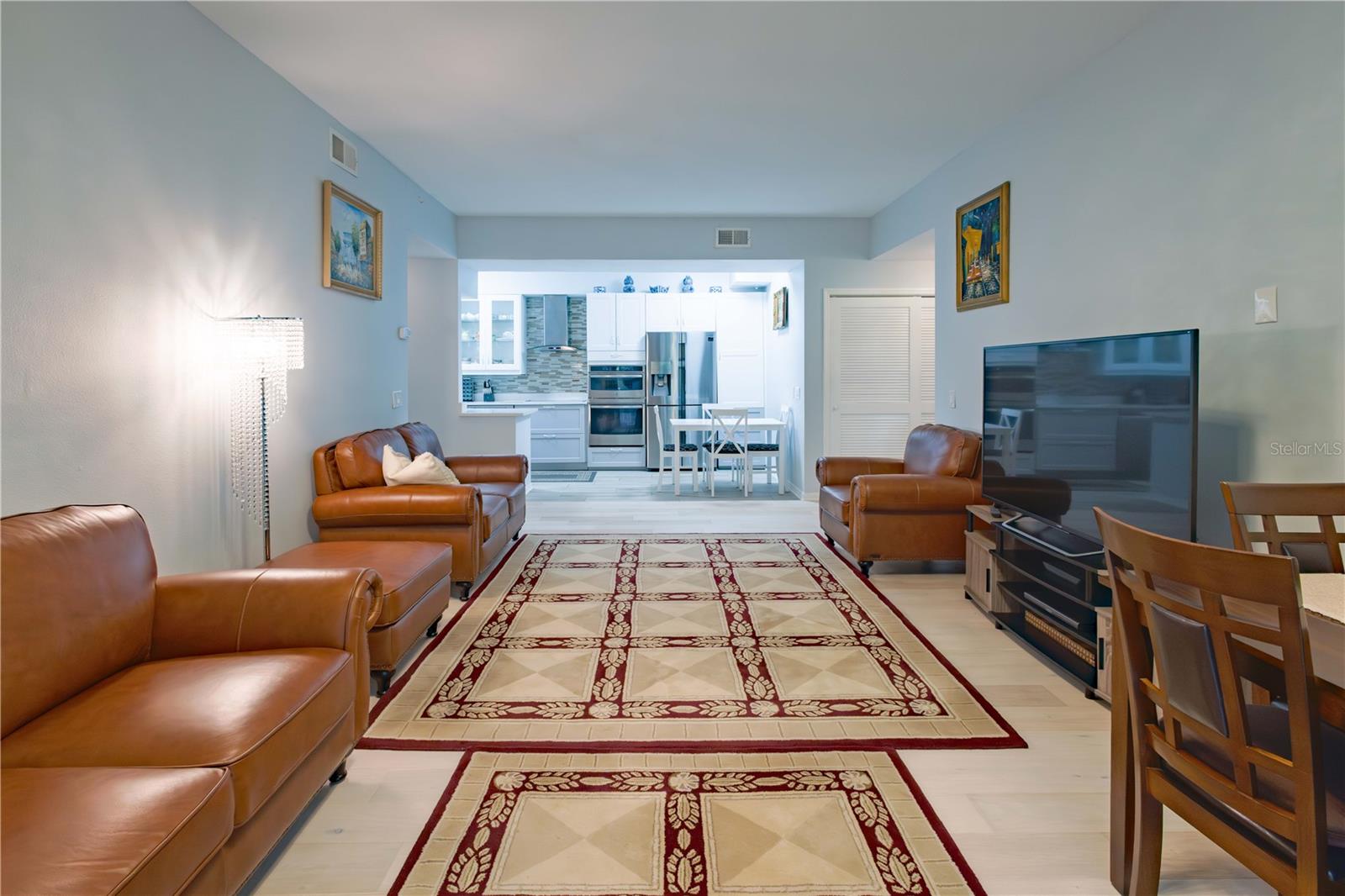 PLAZA DE FLORES - Residential