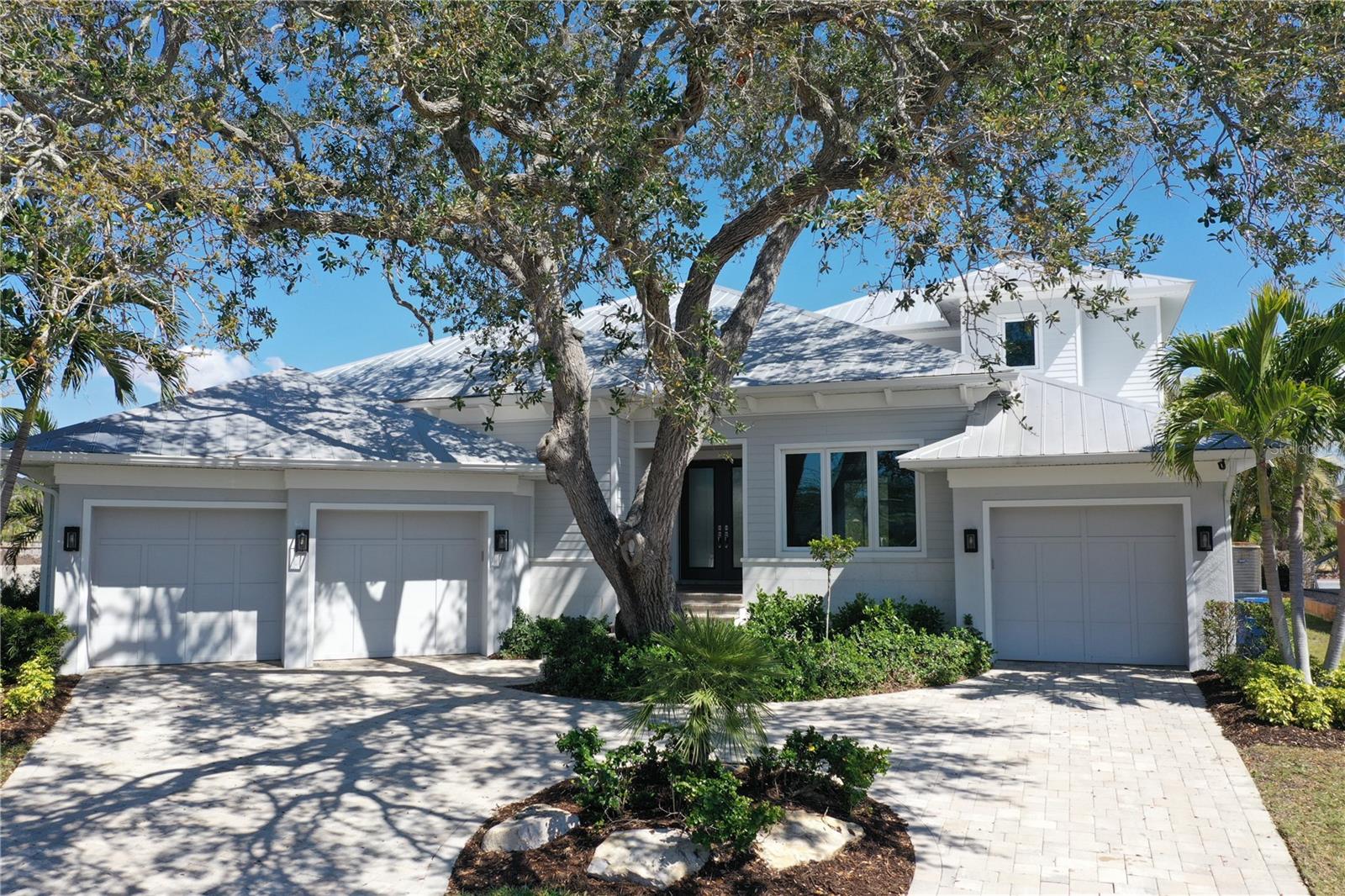 SARA SANDS - Residential