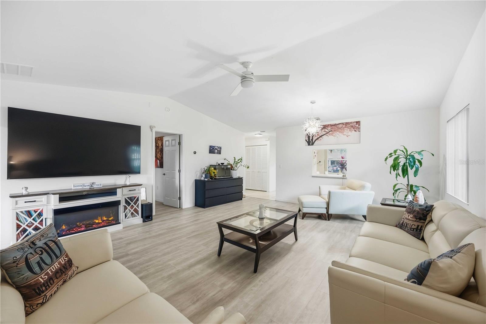 VILLAGE OAKS SEC A - Residential