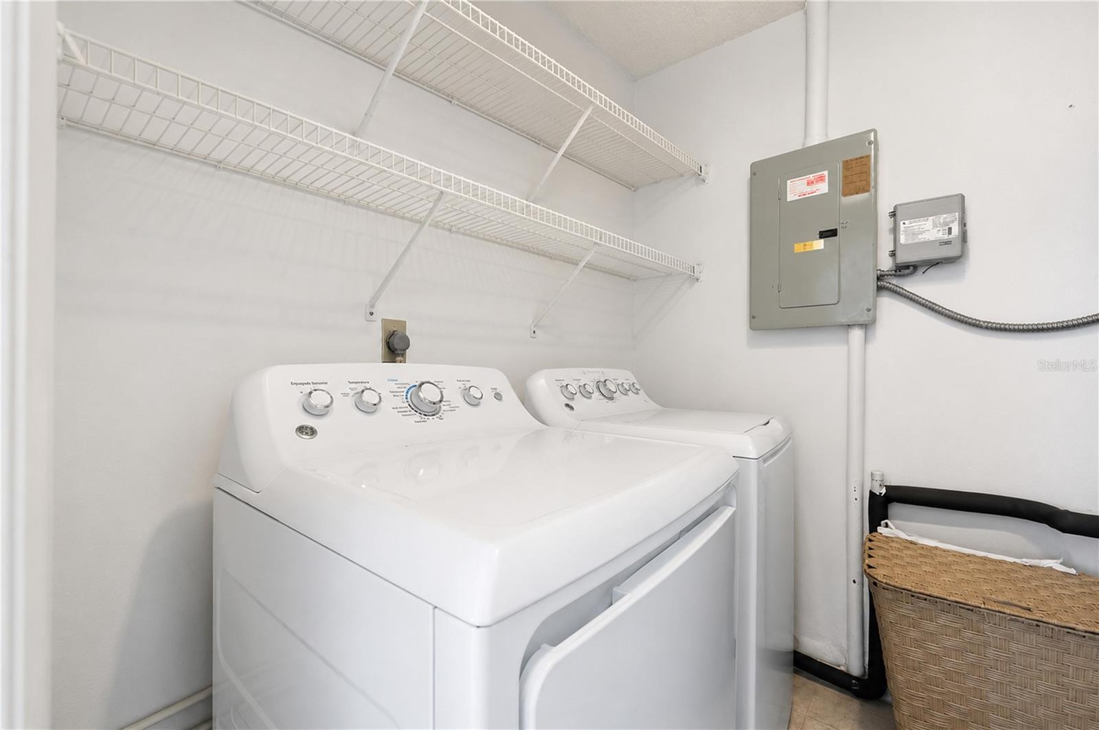 VILLAGE OAKS SEC A - Residential