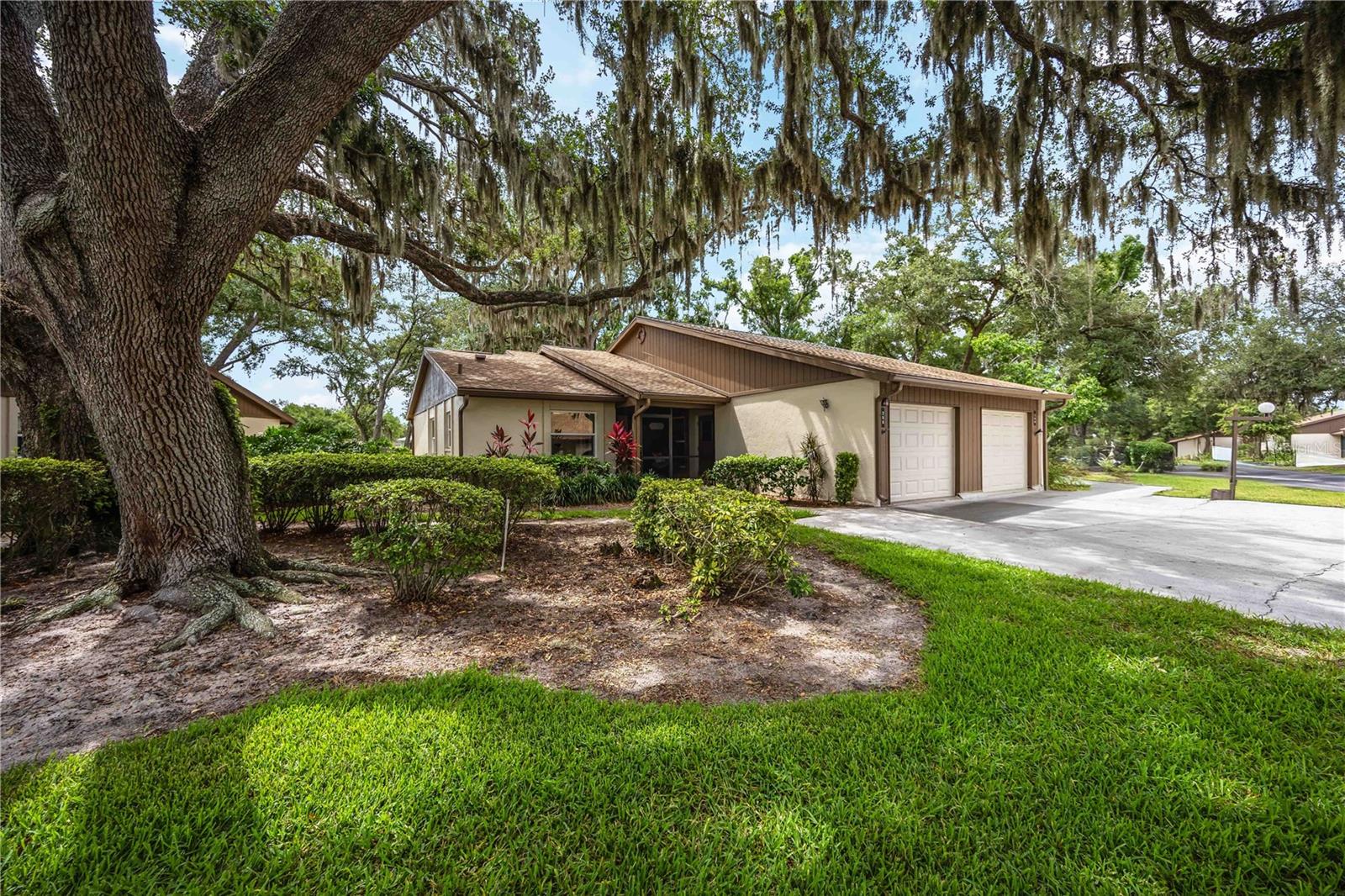 VILLAGE OAKS SEC A - Residential