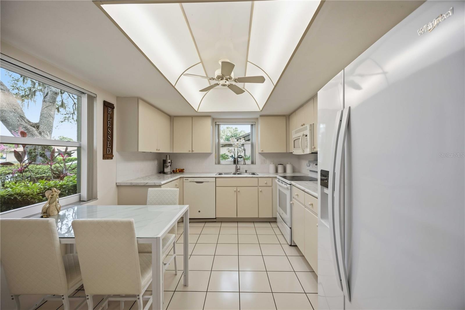 VILLAGE OAKS SEC A - Residential