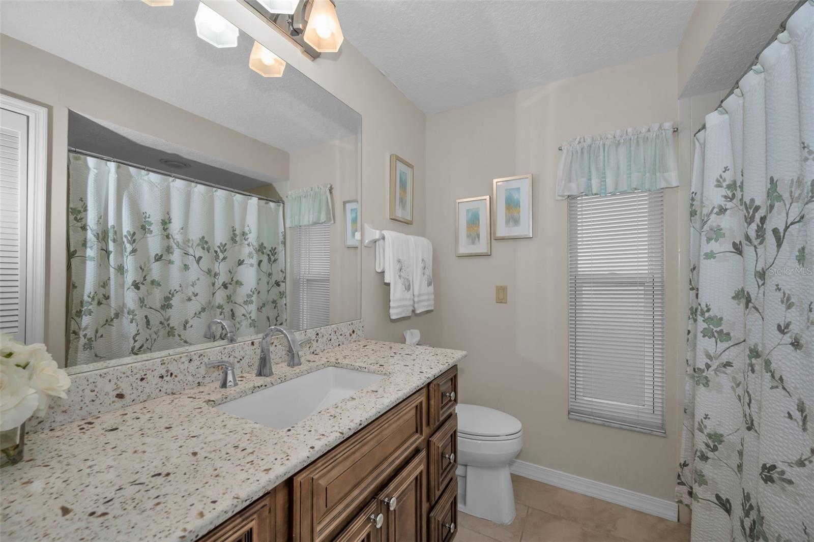 WINDTREE OAKS - Residential