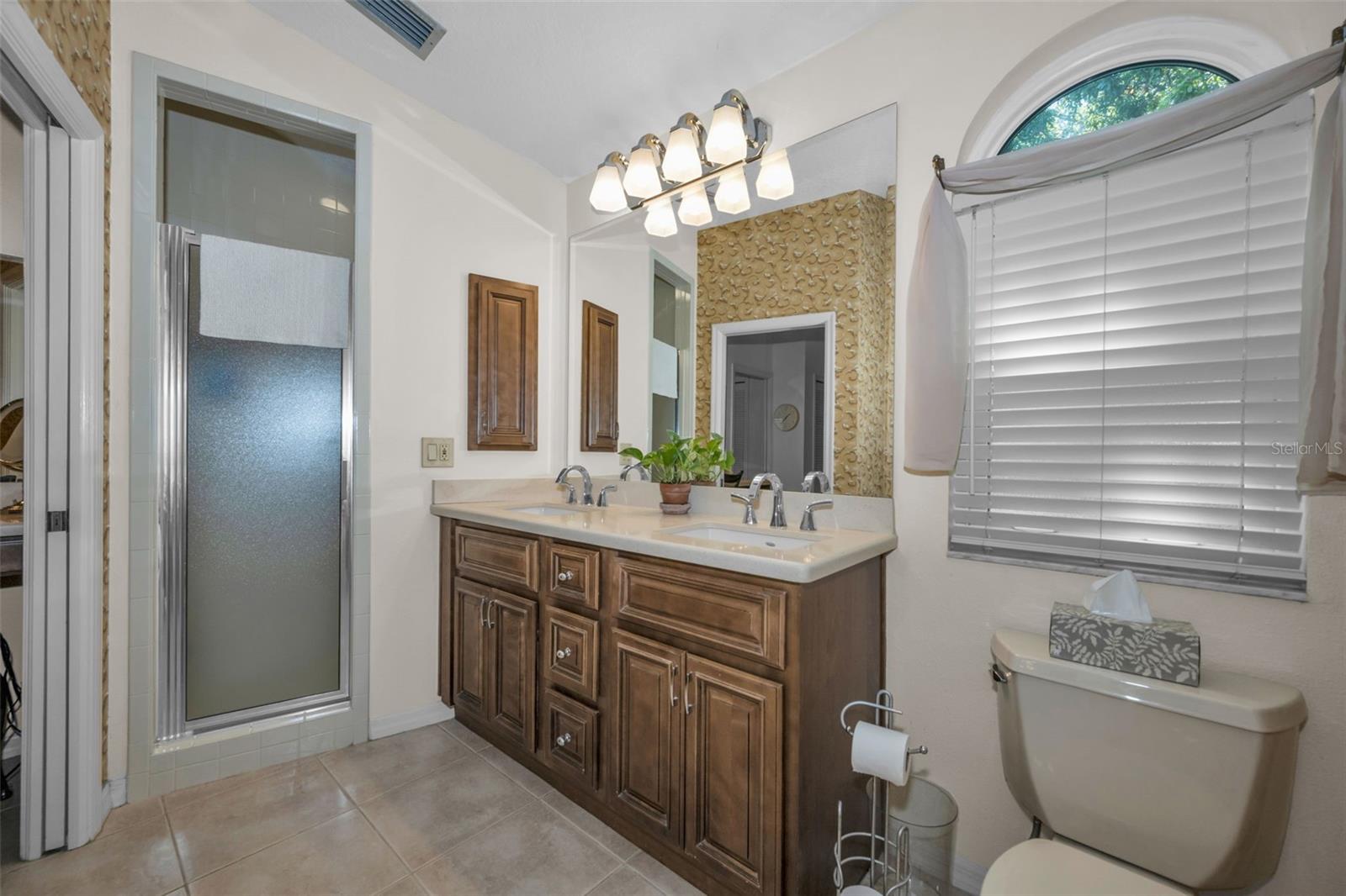 WINDTREE OAKS - Residential