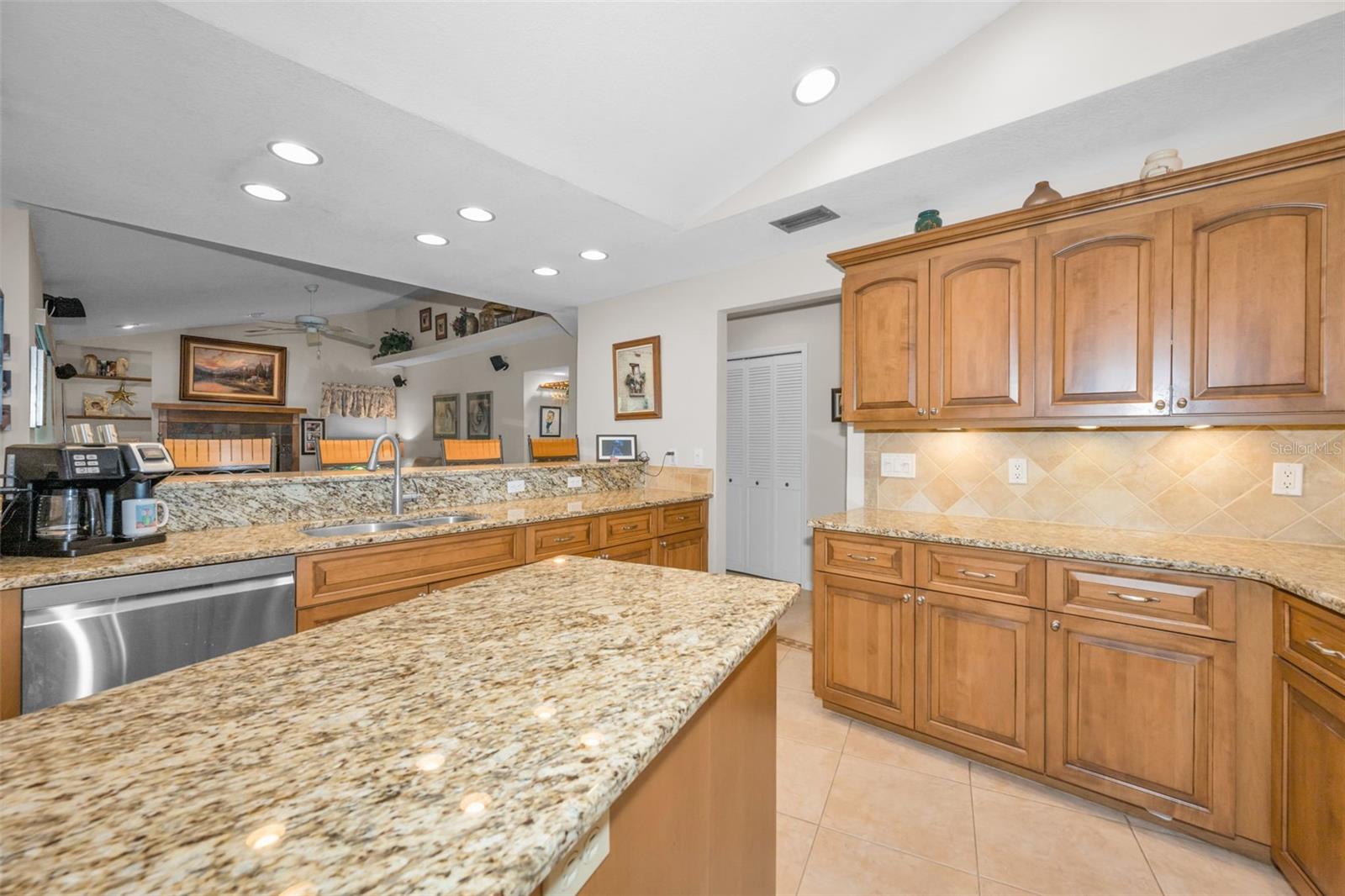 WINDTREE OAKS - Residential