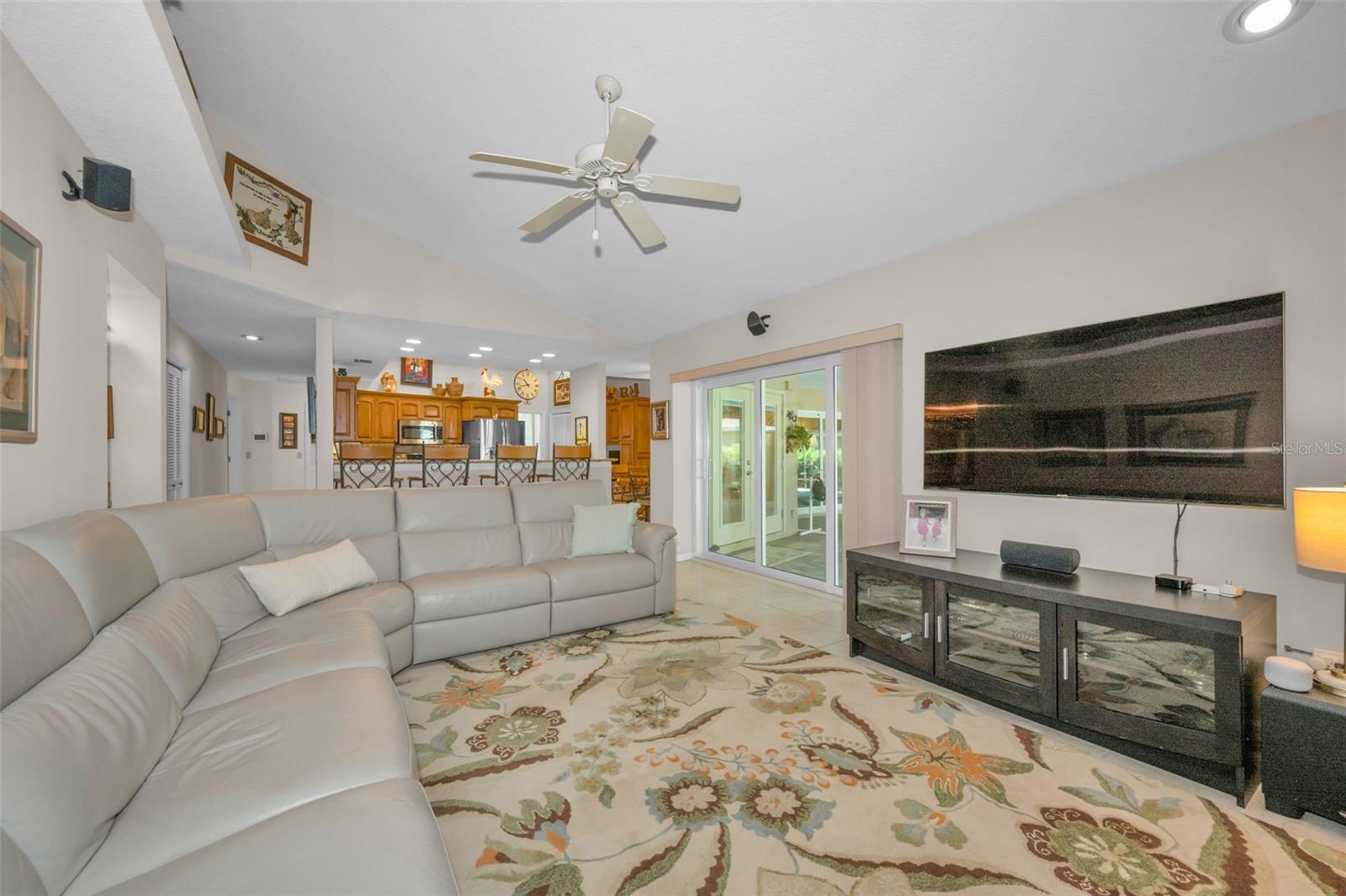 WINDTREE OAKS - Residential