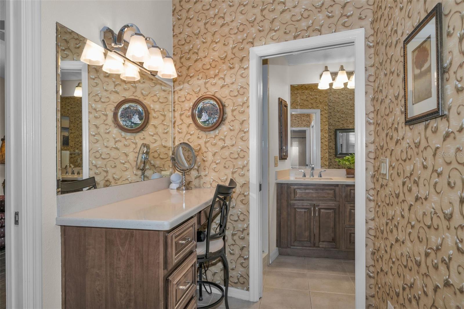 WINDTREE OAKS - Residential