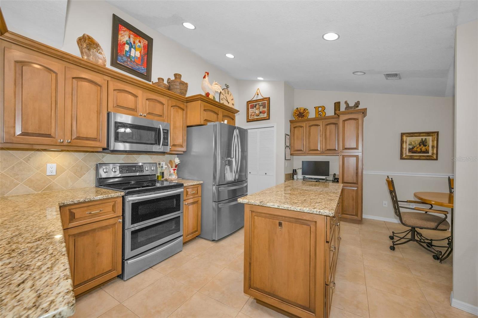 WINDTREE OAKS - Residential