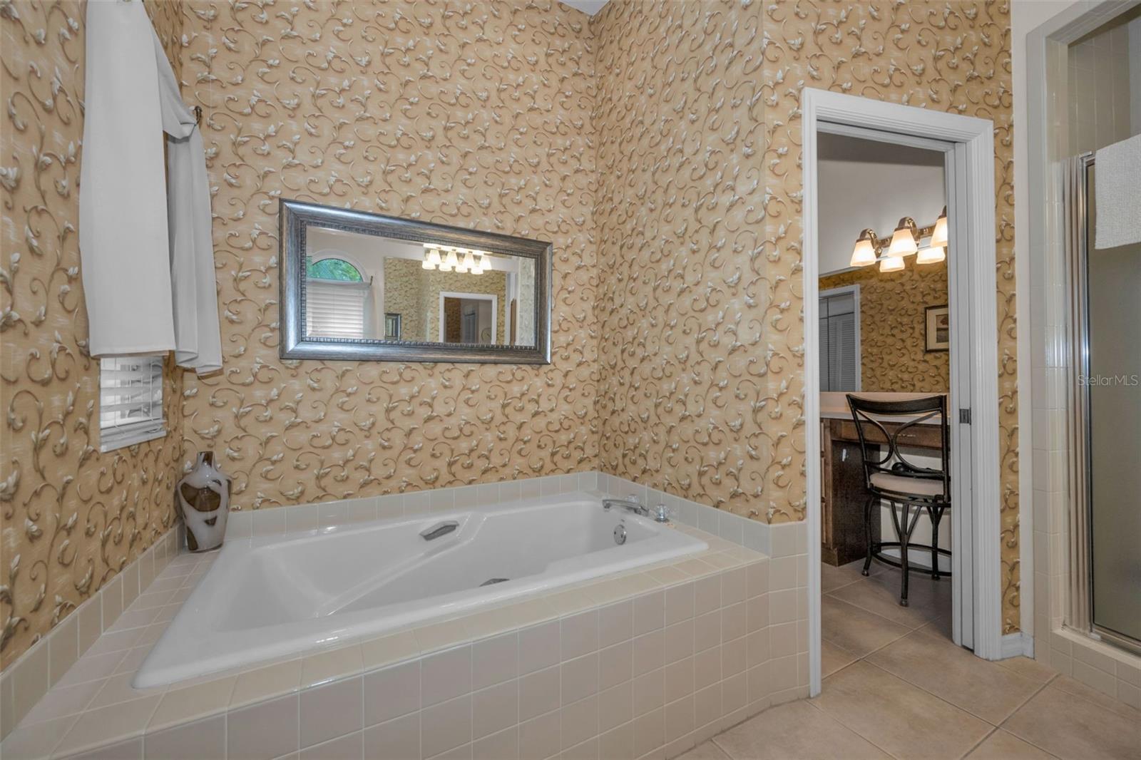WINDTREE OAKS - Residential