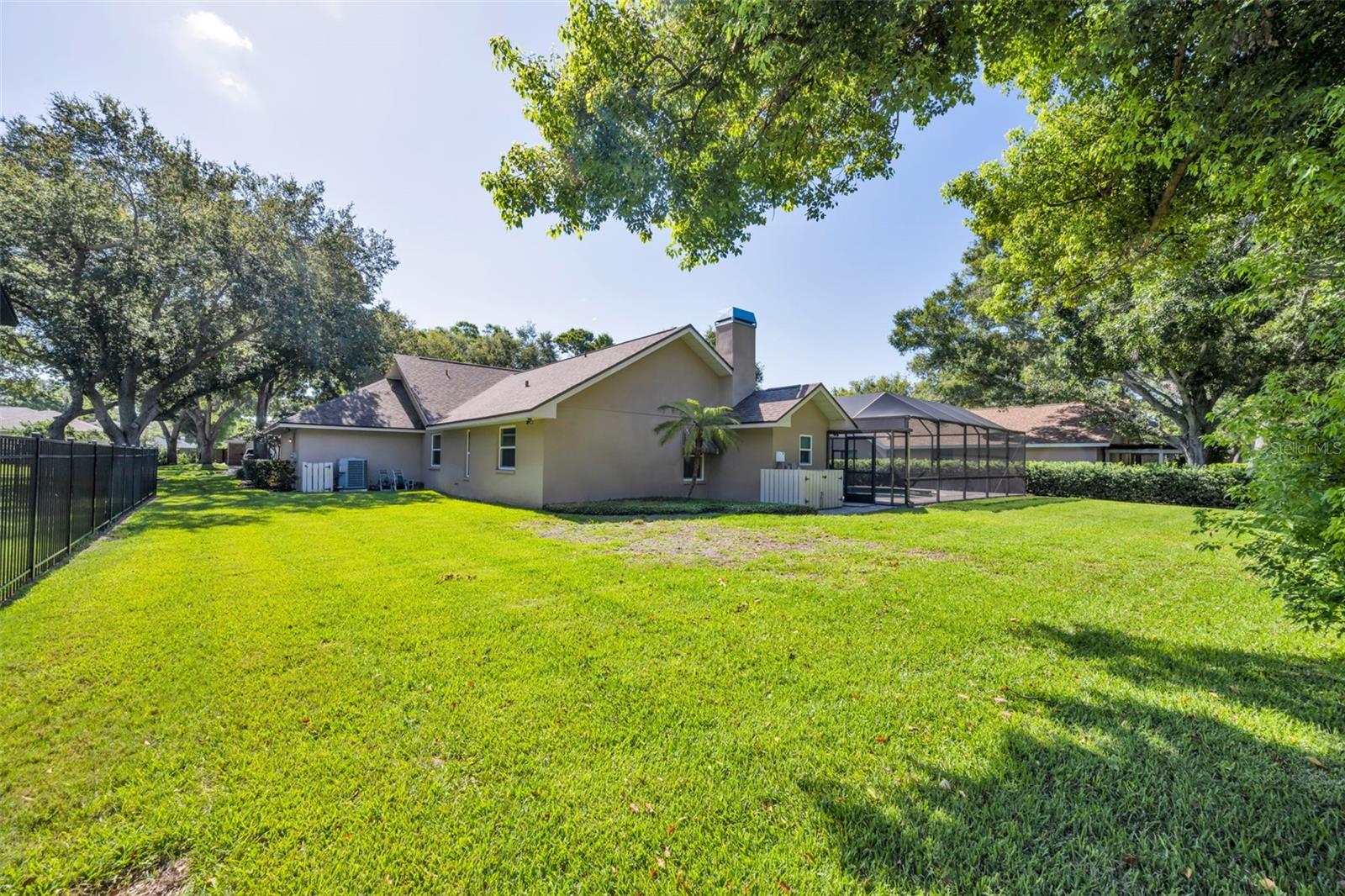 WINDTREE OAKS - Residential