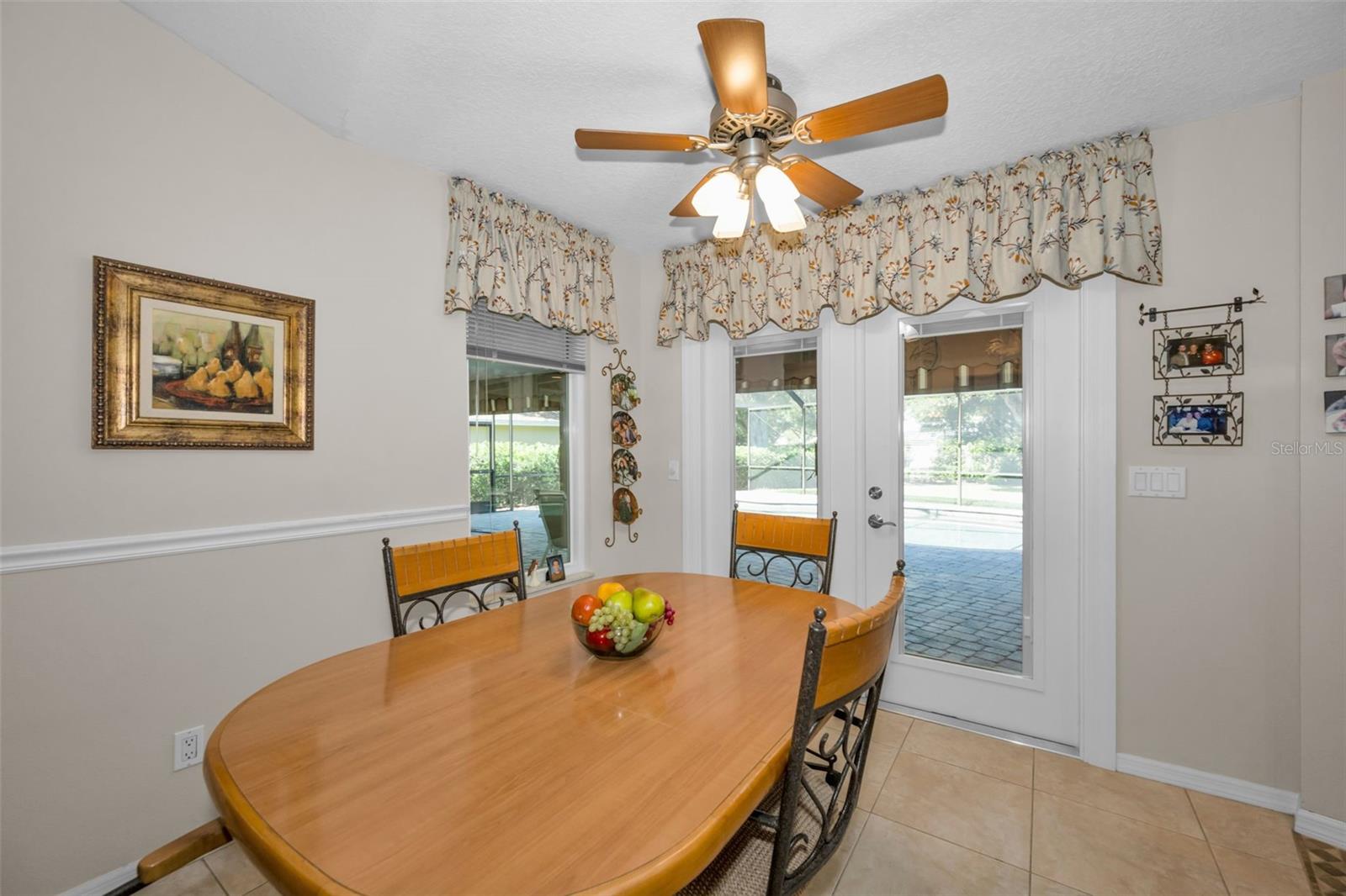 WINDTREE OAKS - Residential