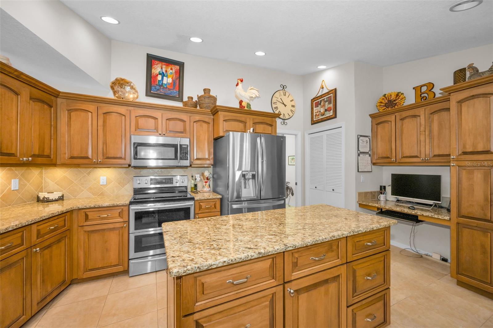 WINDTREE OAKS - Residential