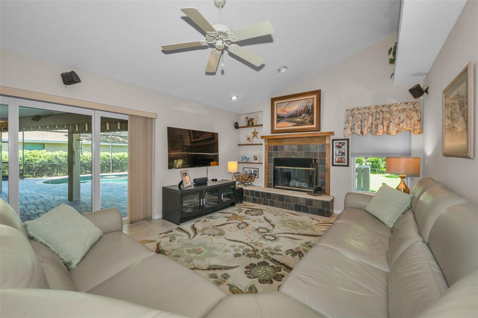 WINDTREE OAKS - Residential