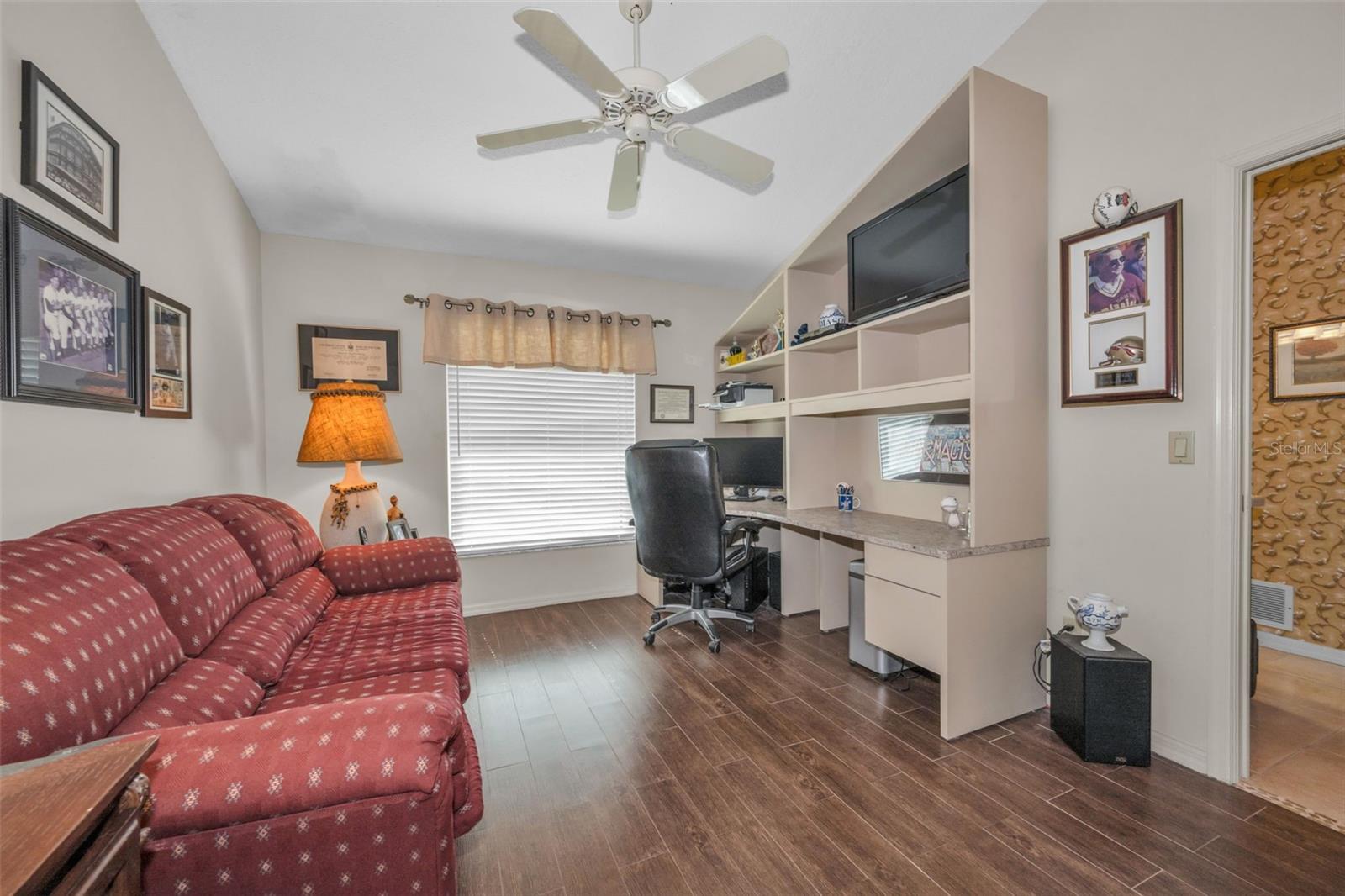 WINDTREE OAKS - Residential
