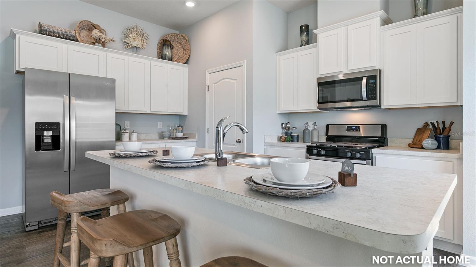 GRAND RESERVE AND GOLF CLUB - Residential