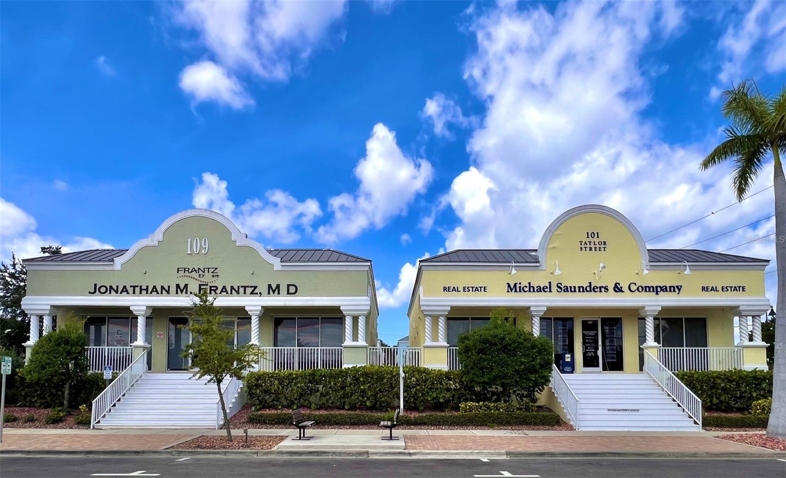 HARBOUR COMMONS - Commercial Lease