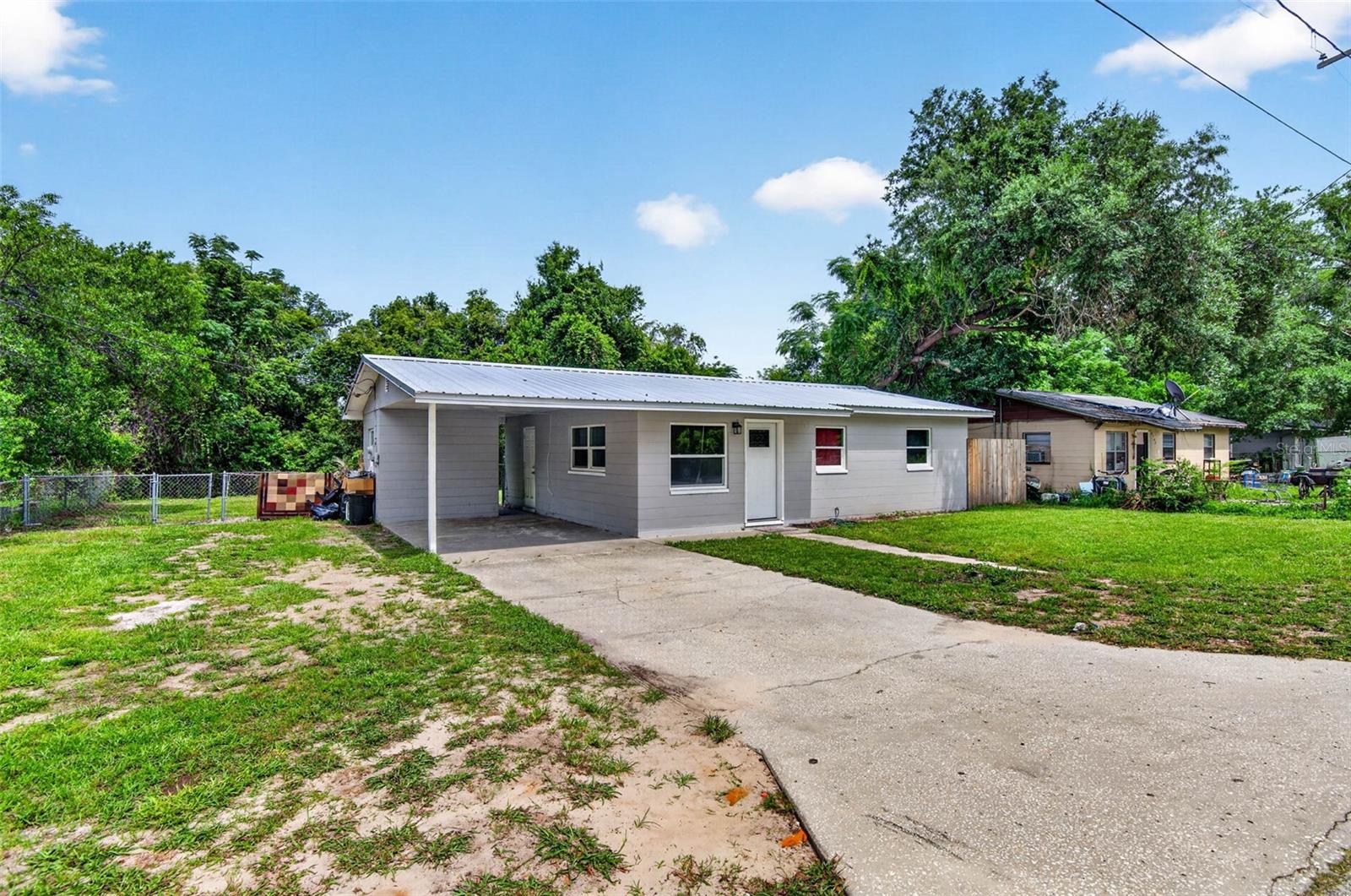 EAST LAKE PARK - Residential