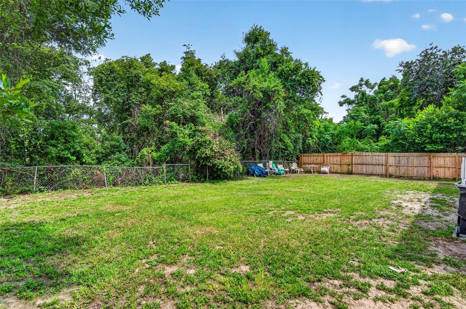 EAST LAKE PARK - Residential
