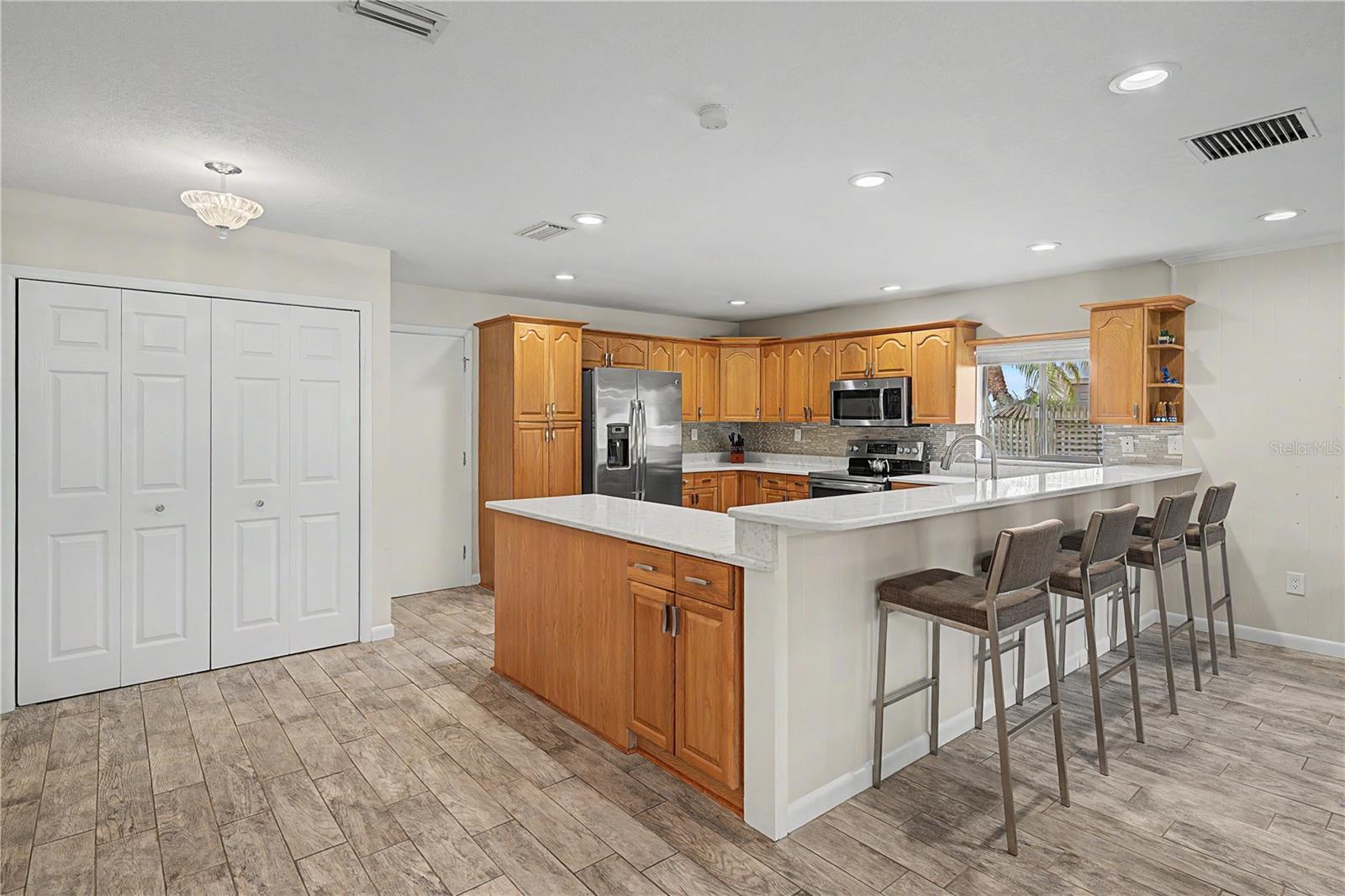 EAST LAKE WOODLANDS - Residential