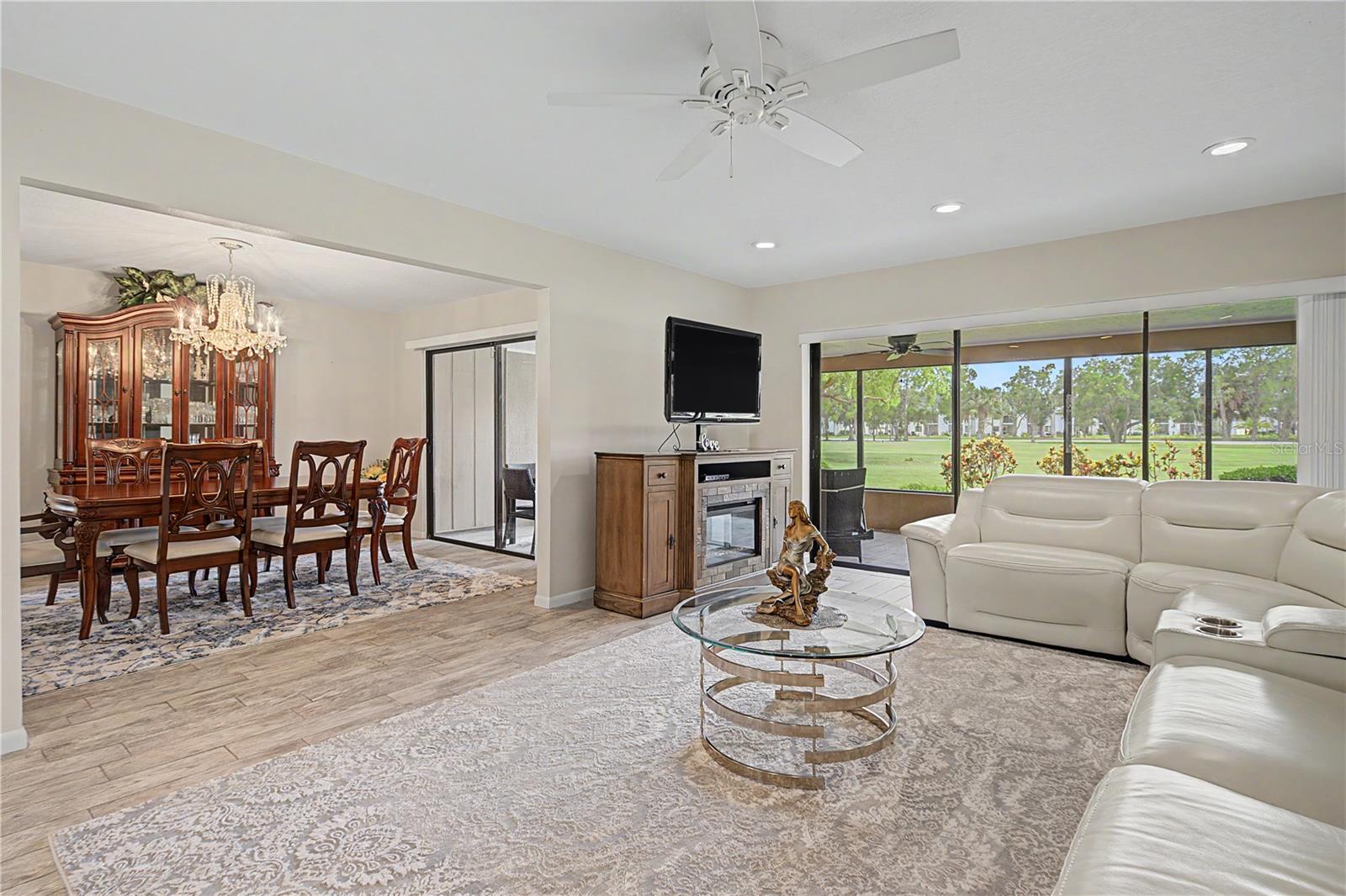 EAST LAKE WOODLANDS - Residential