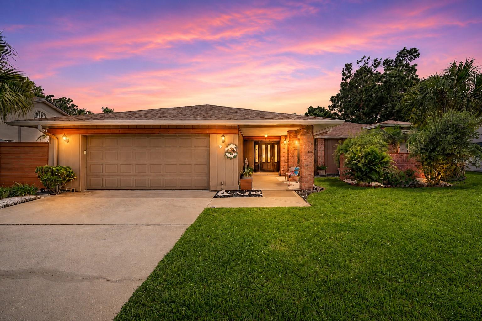 EAST LAKE WOODLANDS - Residential