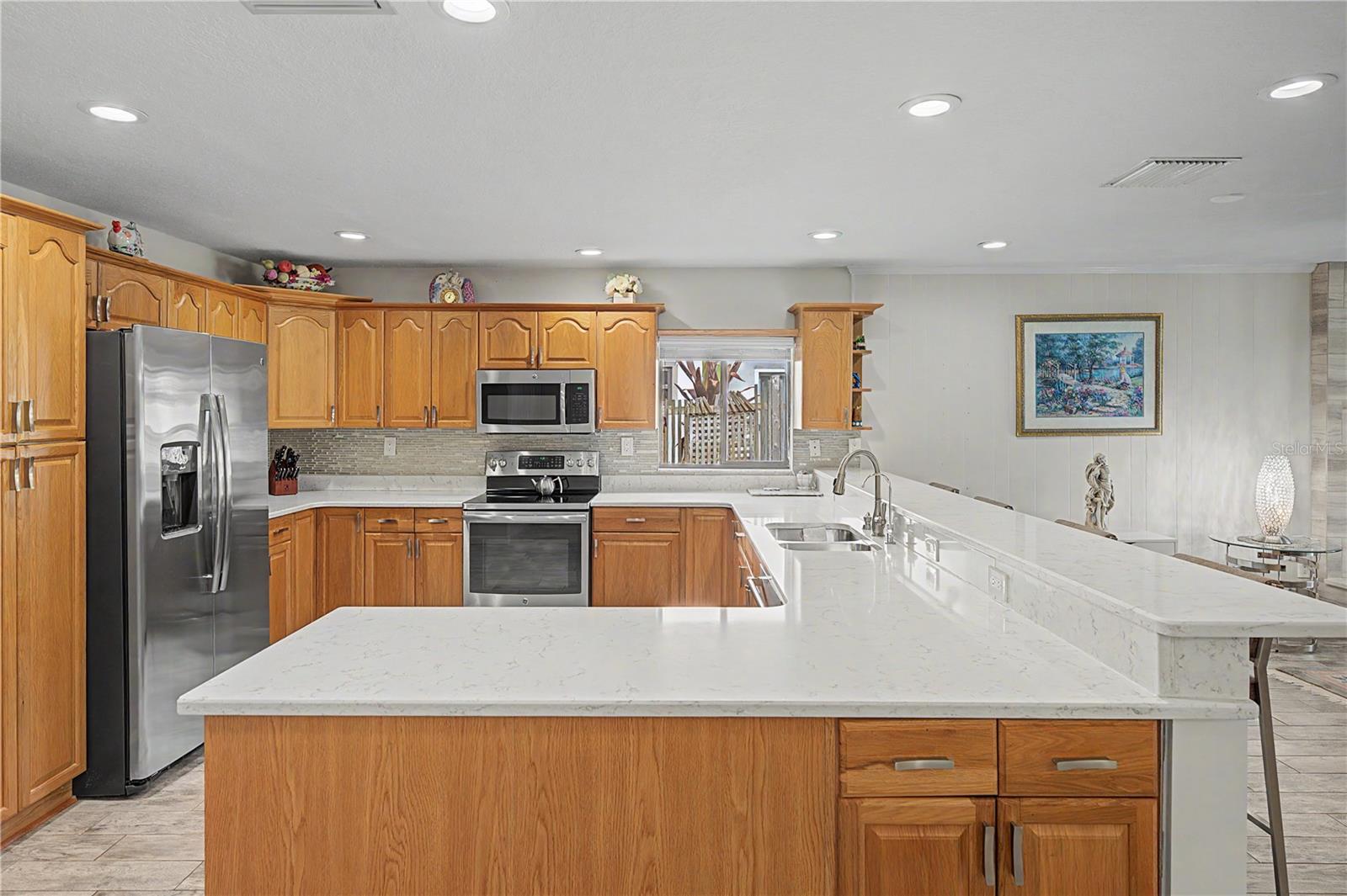 EAST LAKE WOODLANDS - Residential