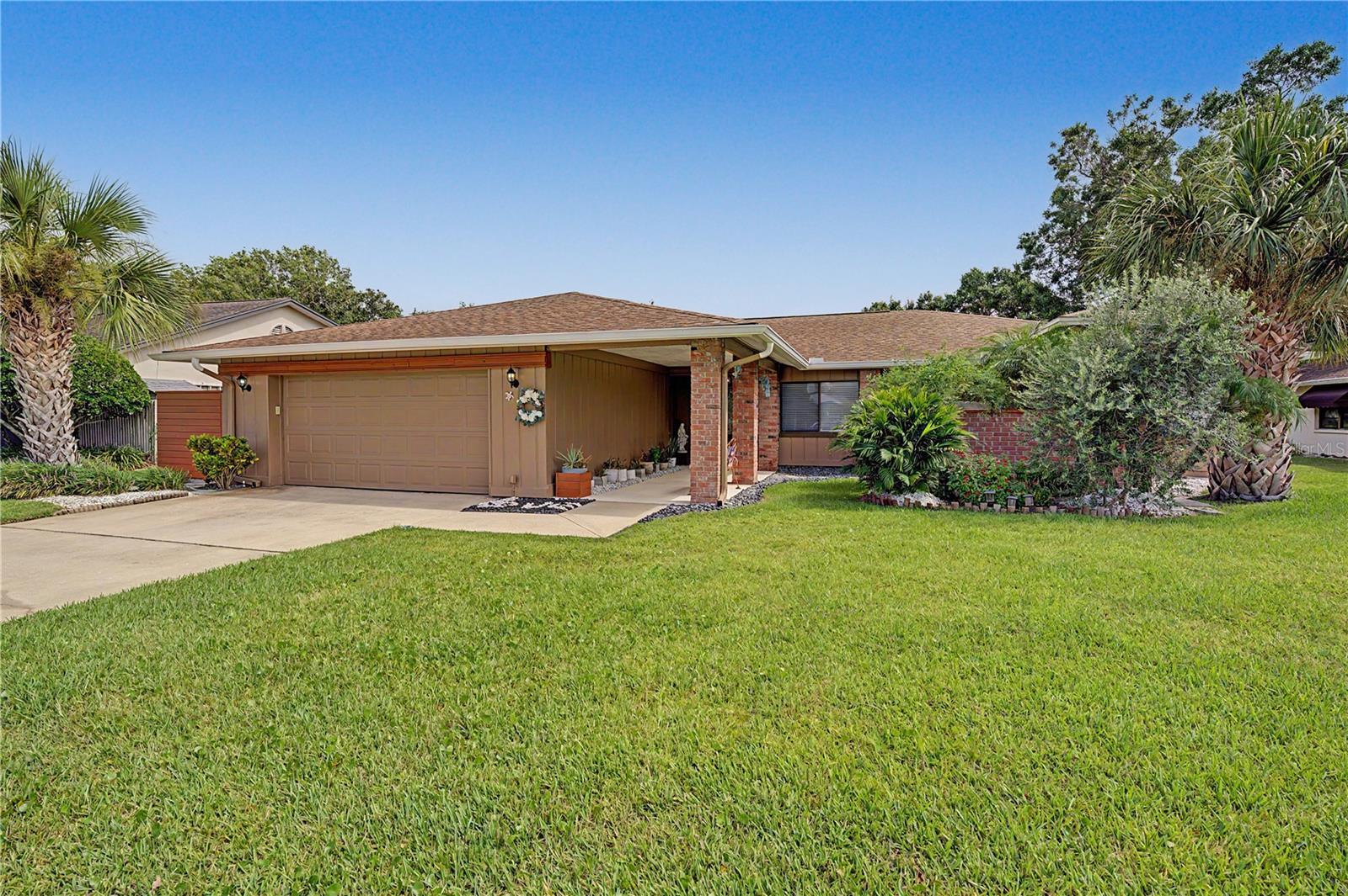 EAST LAKE WOODLANDS - Residential