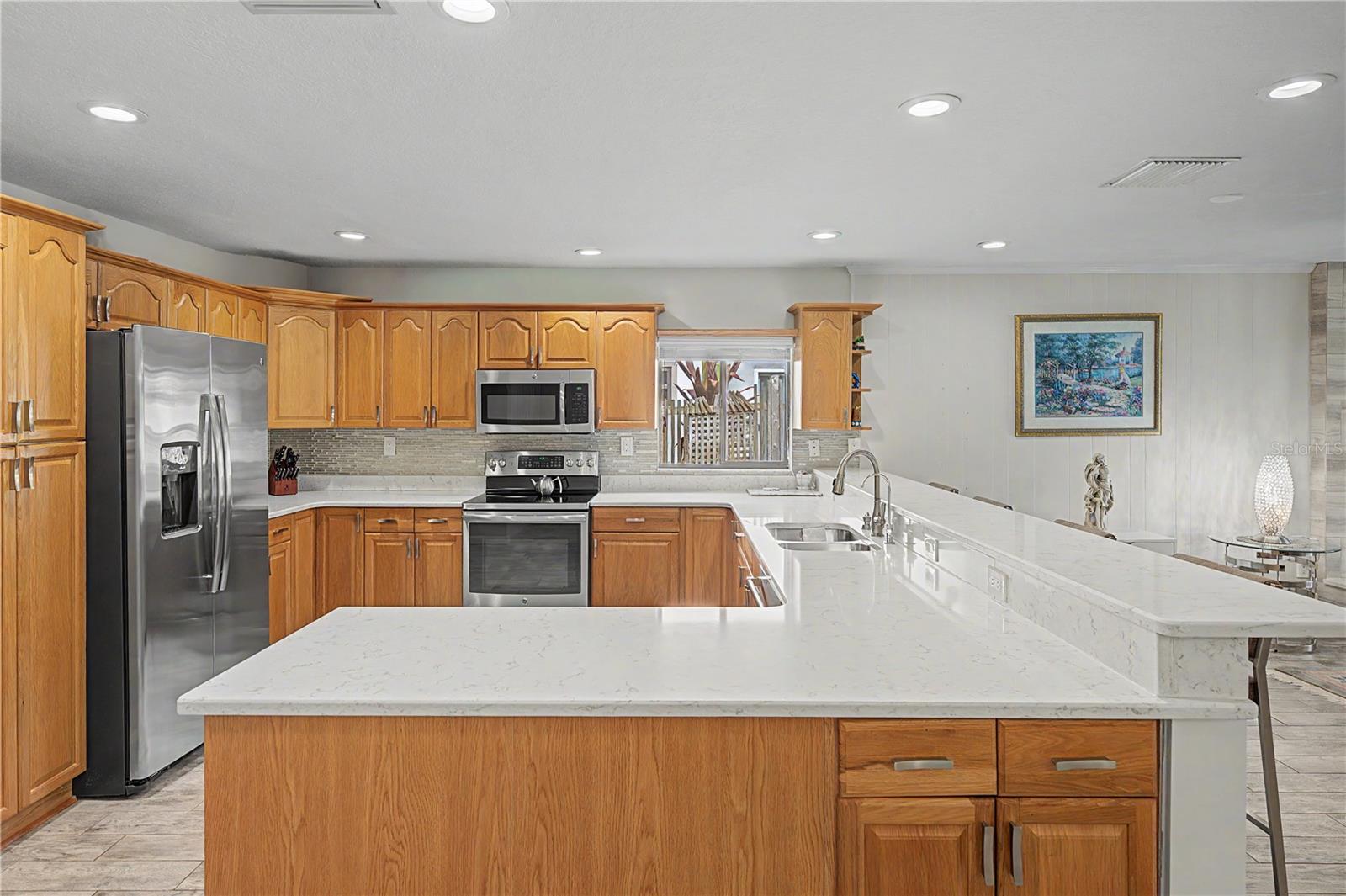 EAST LAKE WOODLANDS - Residential