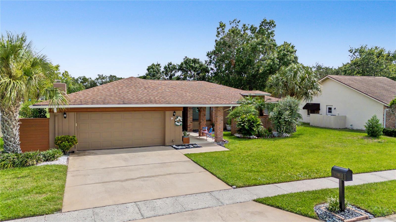 EAST LAKE WOODLANDS - Residential