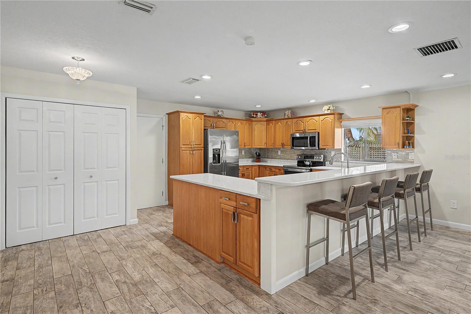EAST LAKE WOODLANDS - Residential
