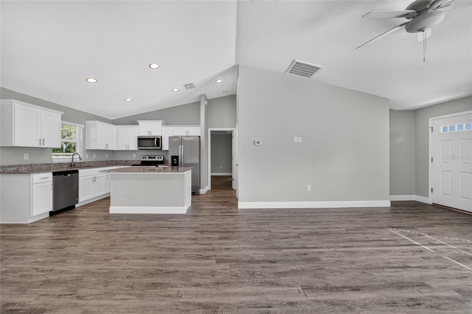 SILVER SPGS SHORES UN 13 - Residential