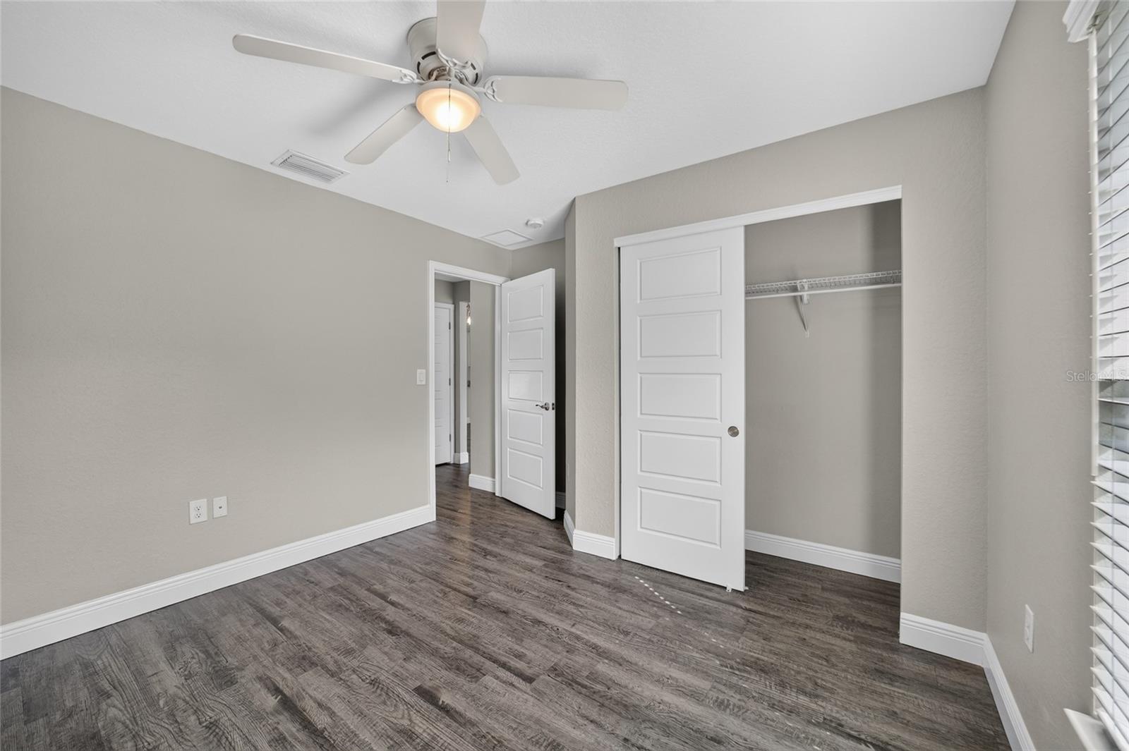 SILVER SPGS SHORES UN 13 - Residential